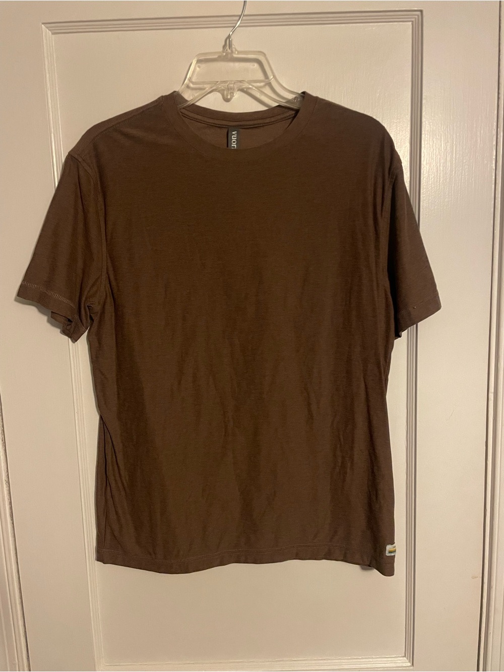 Vuori Brown Short Sleeve Crew Neck Tee Women’s Size M